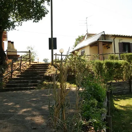 Farm stay Serratone
